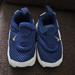 Vintage Nike Baby Slip On Sneakers | 2C